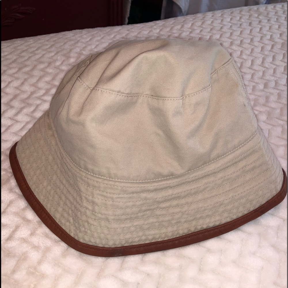 Banana Republic Bucket Hat